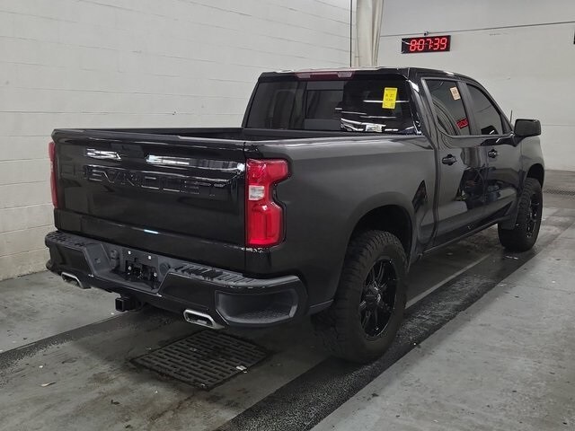 2021 Chevrolet Silverado 1500 RST photo 3