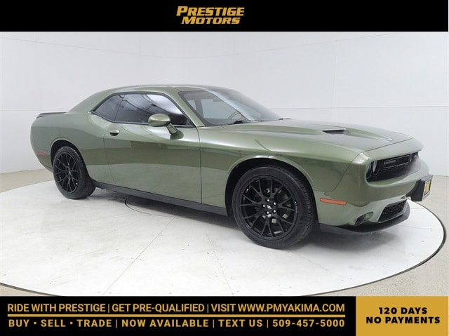 2018 Dodge Challenger SXT's photo