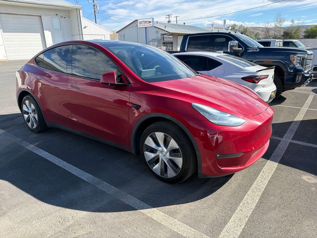 2021 Tesla Model Y Long Range Dual Motor All-Wheel Drive's photo