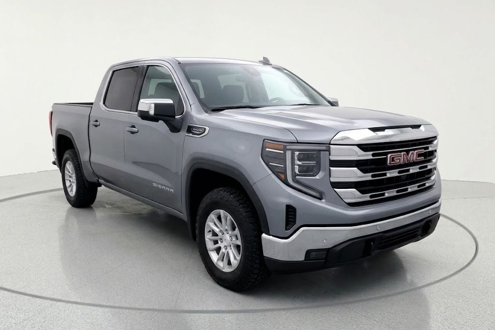 2024 GMC Sierra SLE 4WD Crew Cab Short Box's photo