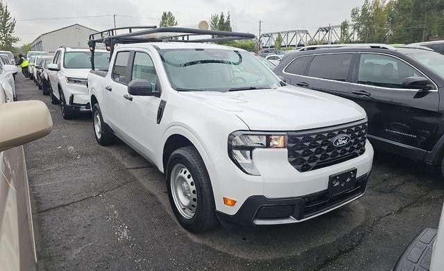 2025 Ford Maverick XLT's photo