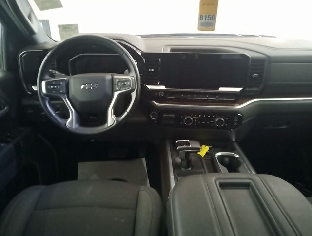 2022 Chevrolet Silverado 1500 RST photo 3