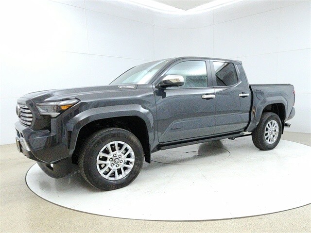 2025 Toyota Tacoma Limited photo 3