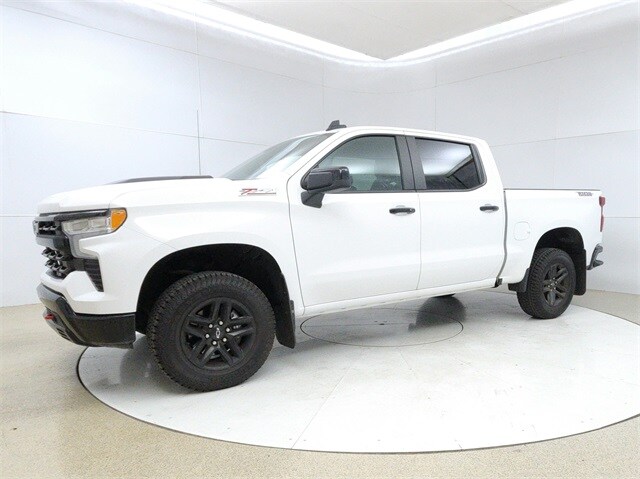 2022 Chevrolet Silverado 1500 LT Trail Boss photo 3