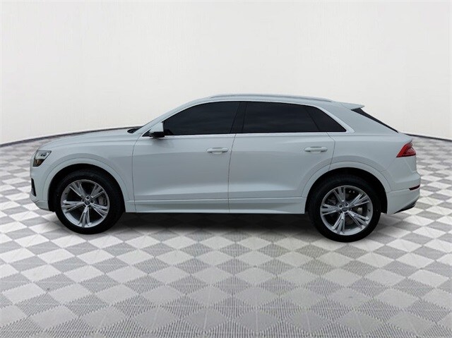 2019 Audi Q8 Premium photo 4