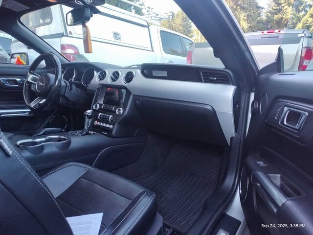 2016 Ford Mustang GT photo 3