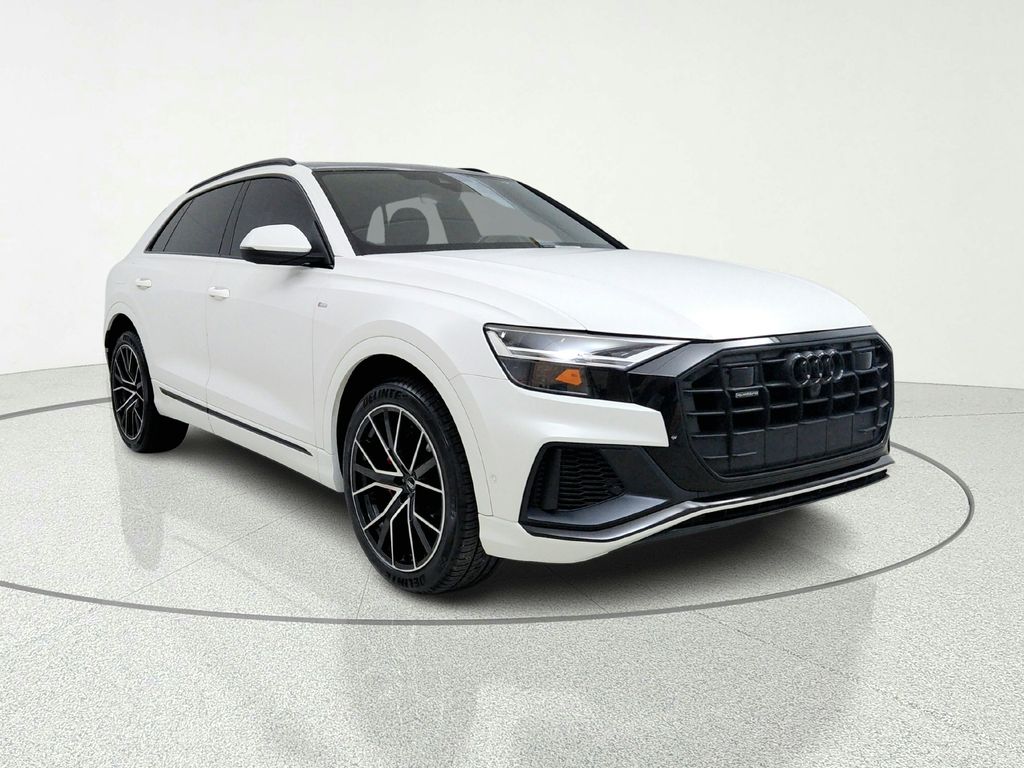 2019 Audi Q8 Premium Plus