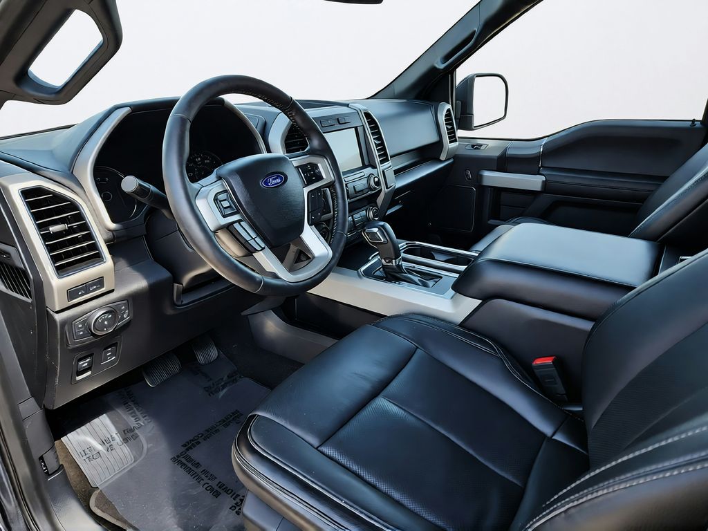 2019 Ford F-150 Lariat - Photo 17