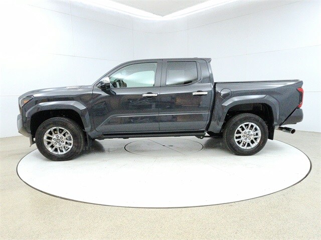 2025 Toyota Tacoma Limited photo 4
