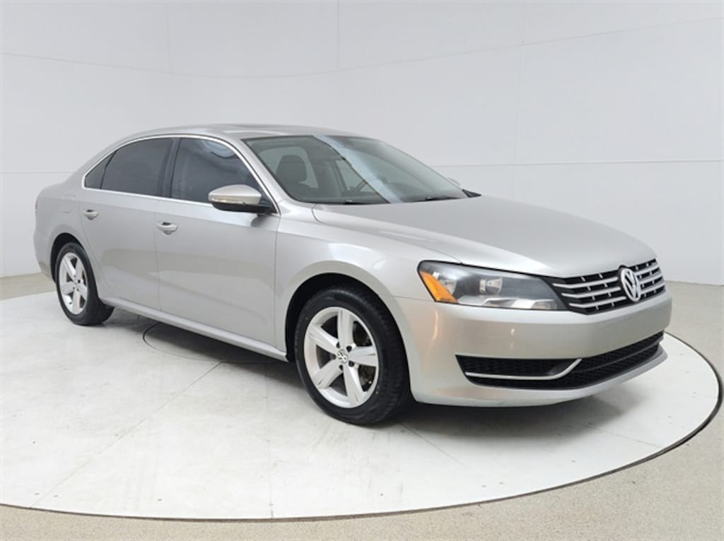 Used 2012 Volkswagen Passat 2.0L TDI SE Sedan