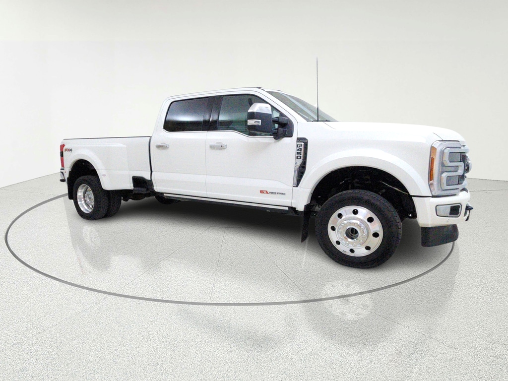 2026 Ford F-450 Platinum 4x4 Crew Cab 8' Box DRW's photo