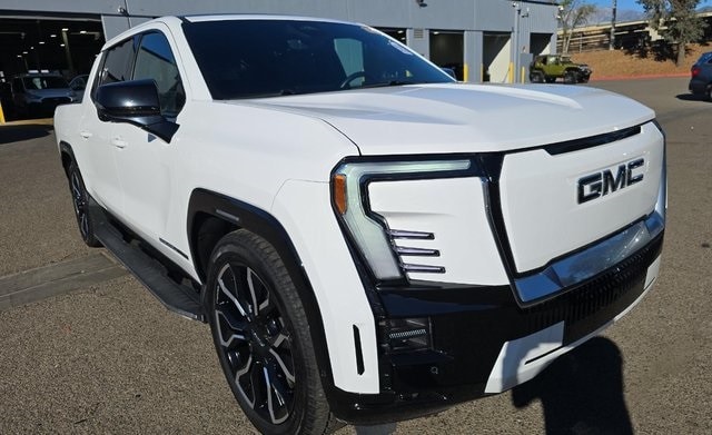 2025 GMC Sierra EV Denali's photo