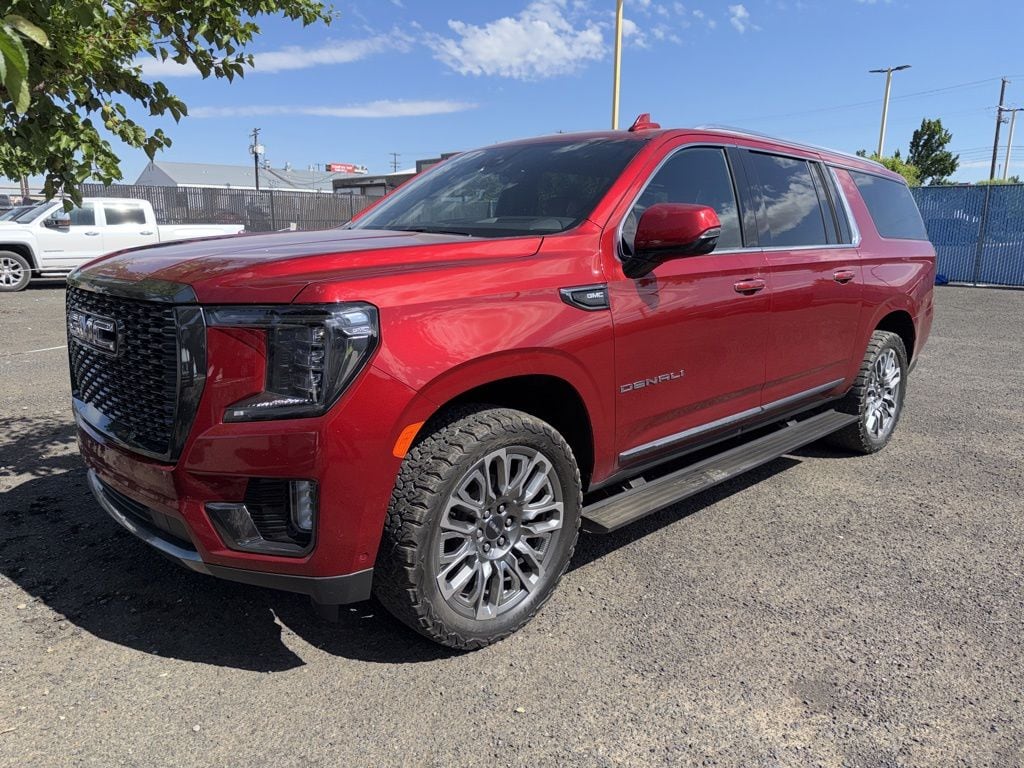 2023 GMC Yukon Denali Ultimate's photo