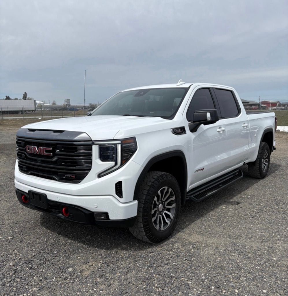2023 GMC Sierra AT4 4WD Crew Cab Short Box's photo