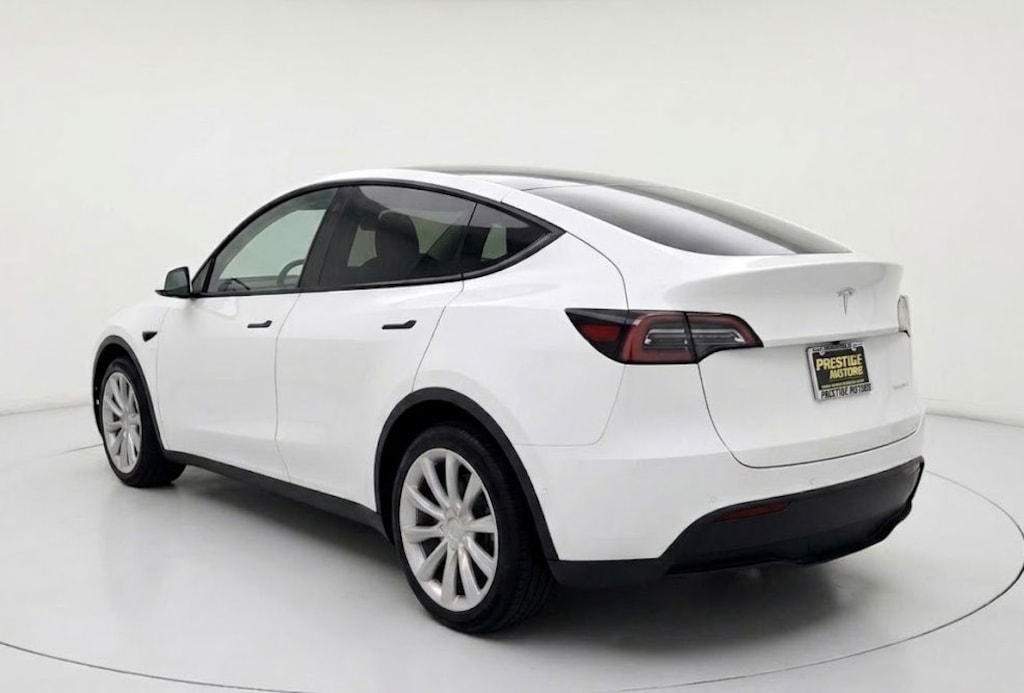 Used 2021 Tesla Model Y Long Range SUV