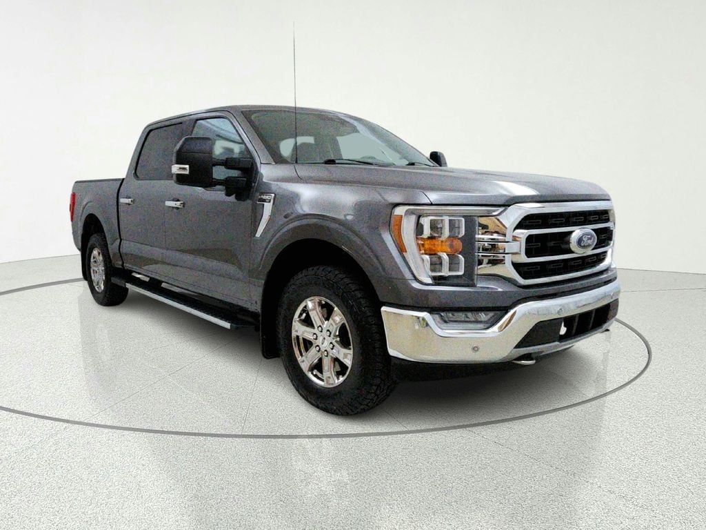 2021 Ford F-150 XLT 4x4 SuperCrew 145 in's photo