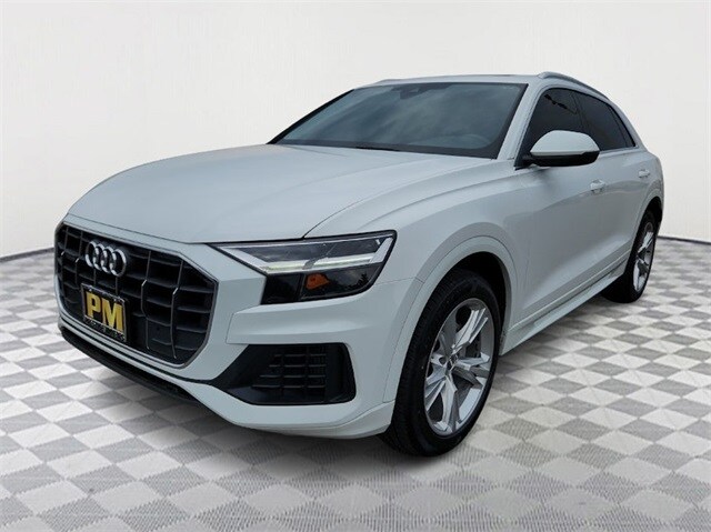 2019 Audi Q8 Premium photo 3