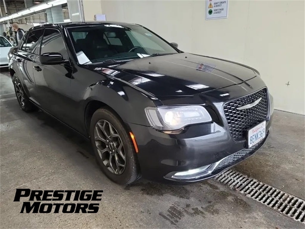 2018 Chrysler 300 S