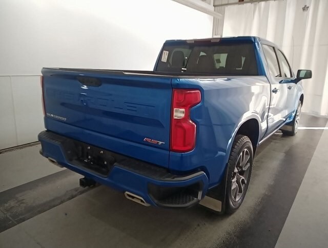 2022 Chevrolet Silverado 1500 RST photo 2
