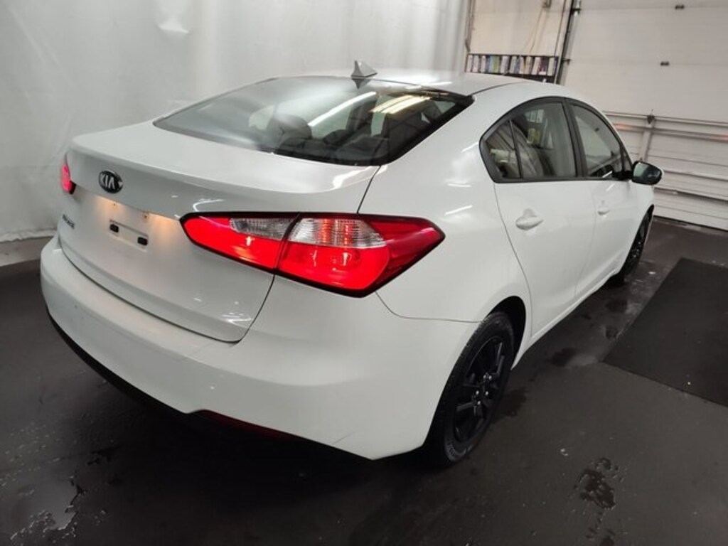 Used 2016 Kia Forte LX FWD Sedan