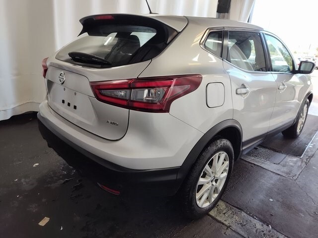 2021 Nissan Rogue Sport S photo 3