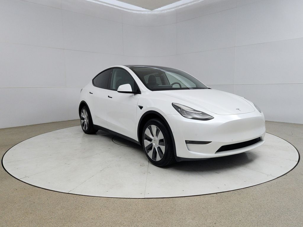2022 Tesla Model Y Long Range Dual Motor All-Wheel Drive's photo