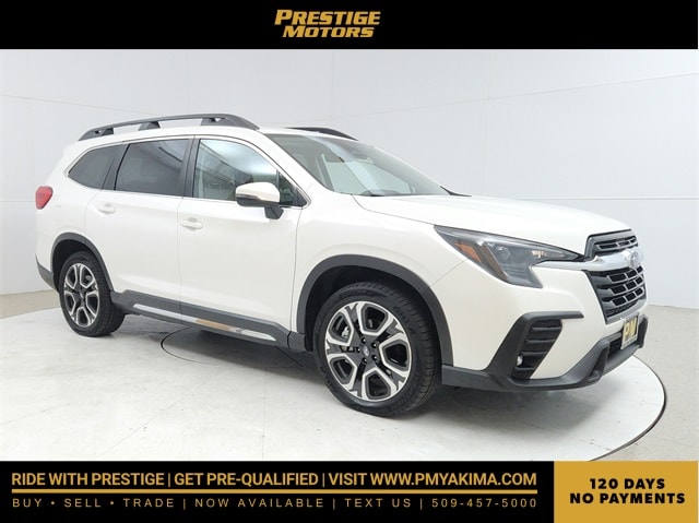 2023 Subaru Ascent Limited's photo