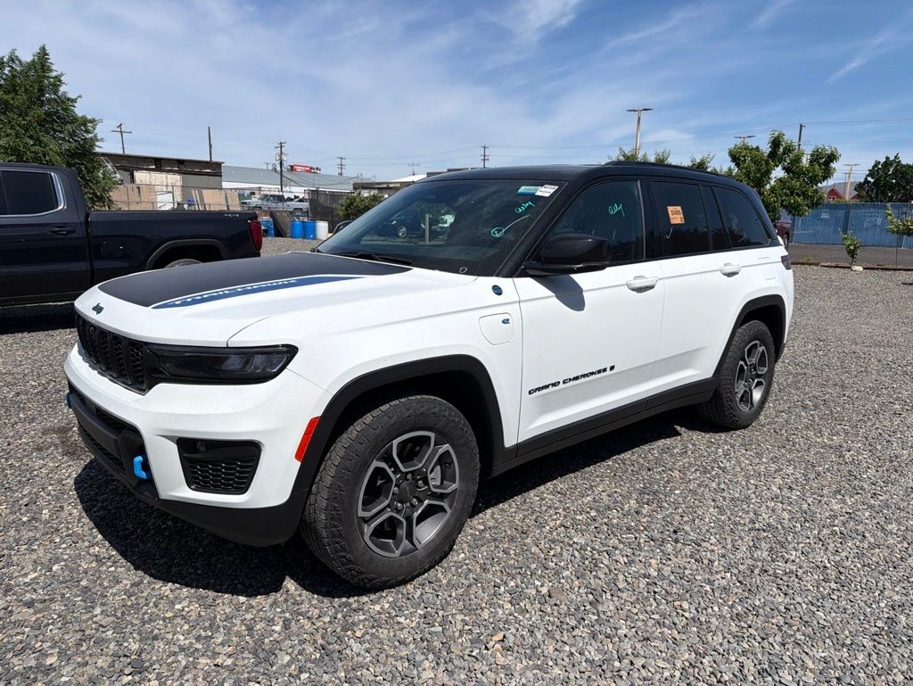 2022 Jeep Grand Cherokee Trailhawk 4xe 4x4's photo