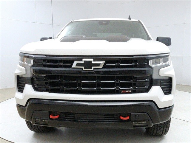 2022 Chevrolet Silverado 1500 LT Trail Boss photo 2