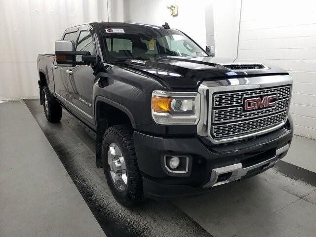 2019 Gmc Sierra HD Denali photo 2
