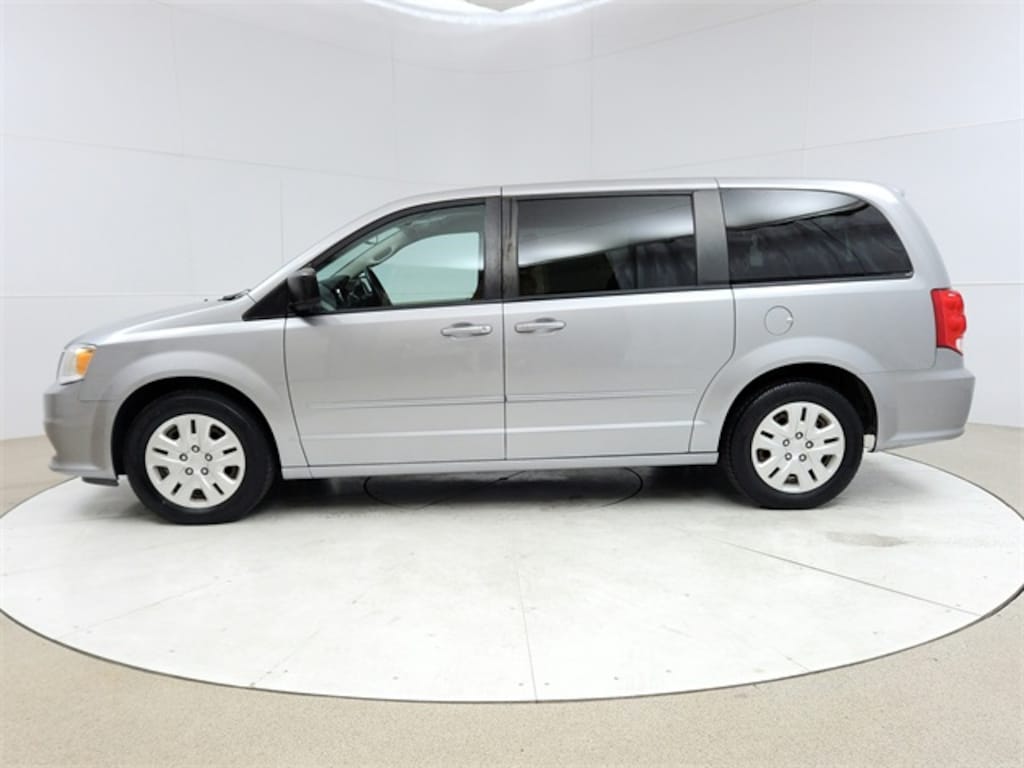Used 2017 Dodge Grand Caravan SE Van