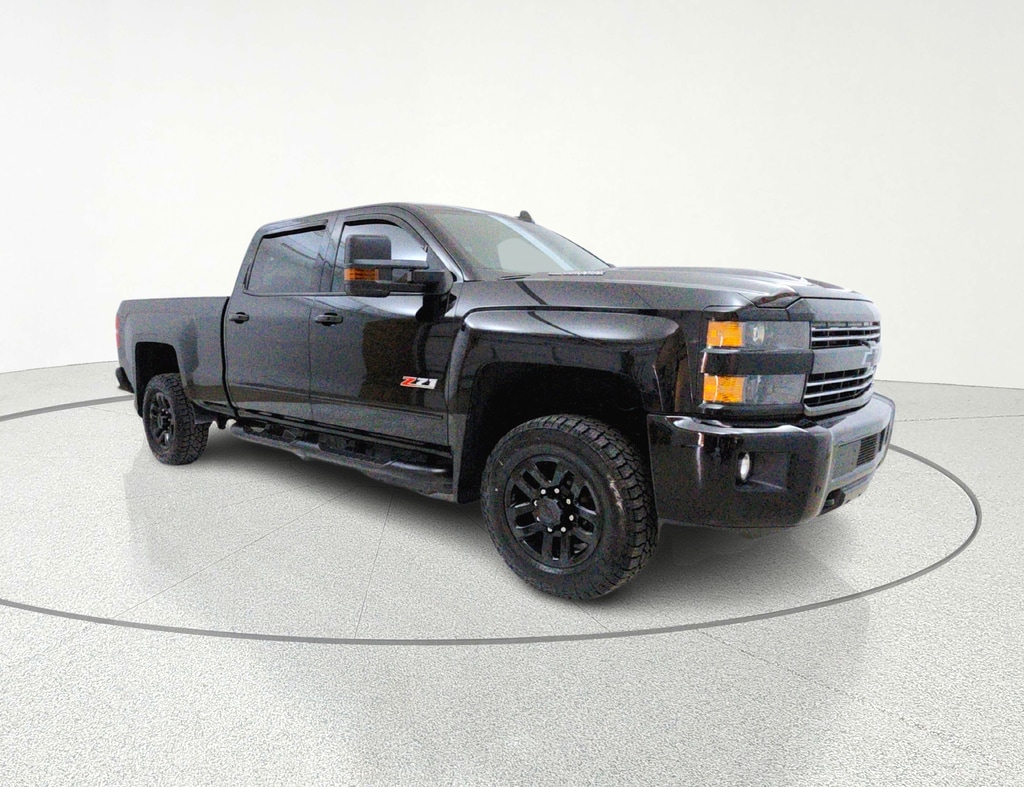 2018 Chevrolet Silverado HD LTZ 4WD Crew Cab Standard Box's photo