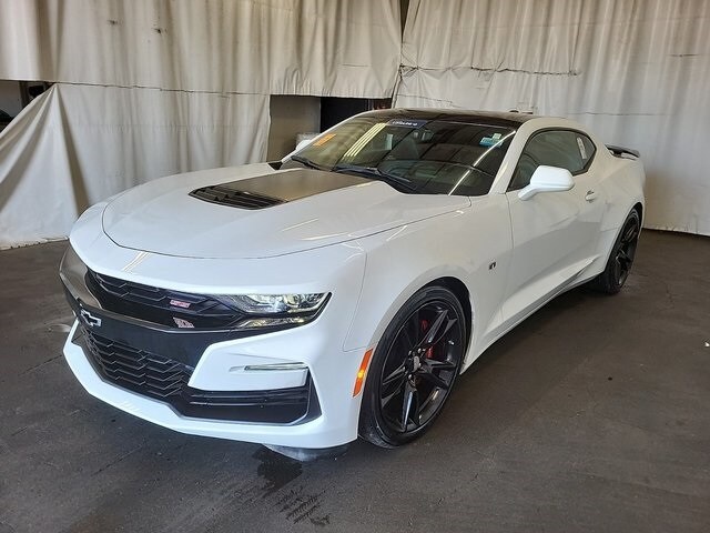 2019 Chevrolet Camaro 2SS photo 2
