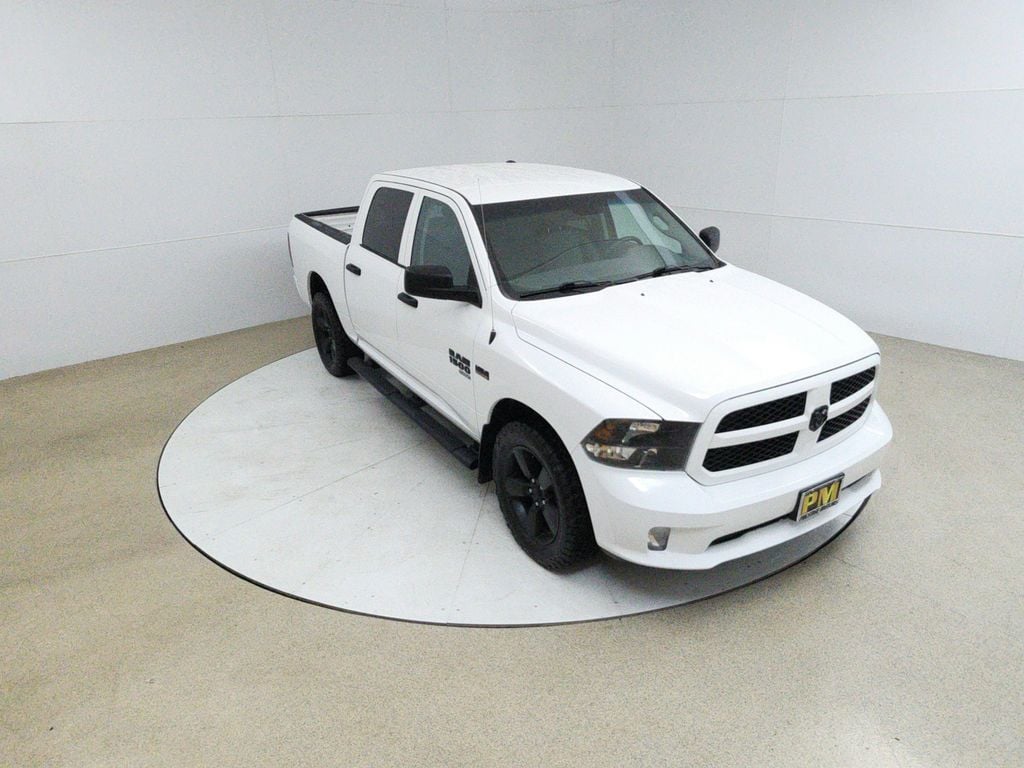 2019 RAM 1500 Classic Express Crew Cab 4x4 5'7's photo