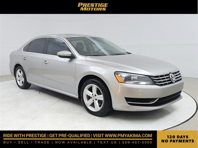2012 Volkswagen Passat SE's photo