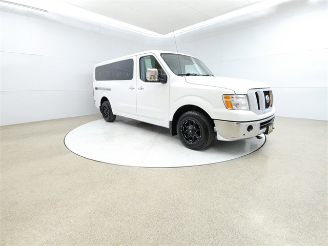 2021 Nissan NV Passenger SL's photo