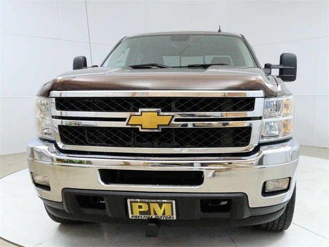 2013 Chevrolet Silverado 3500HD LTZ photo 2