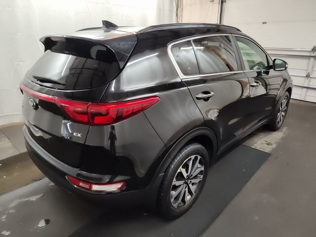 2018 Kia Sportage EX photo 2