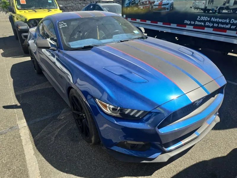 2017 Ford Mustang GT Coupe's photo