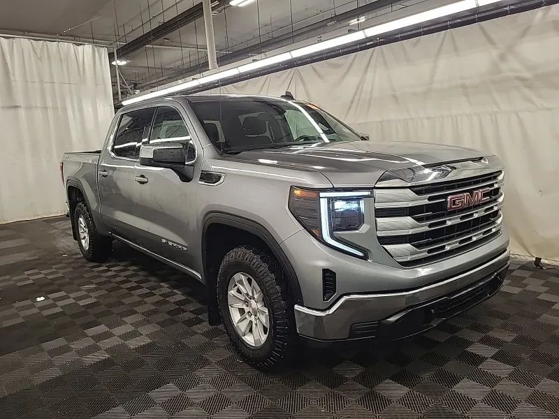 2023 GMC Sierra SLE 4WD Crew Cab Short Box's photo