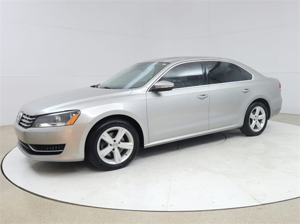 Used 2012 Volkswagen Passat 2.0L TDI SE Sedan