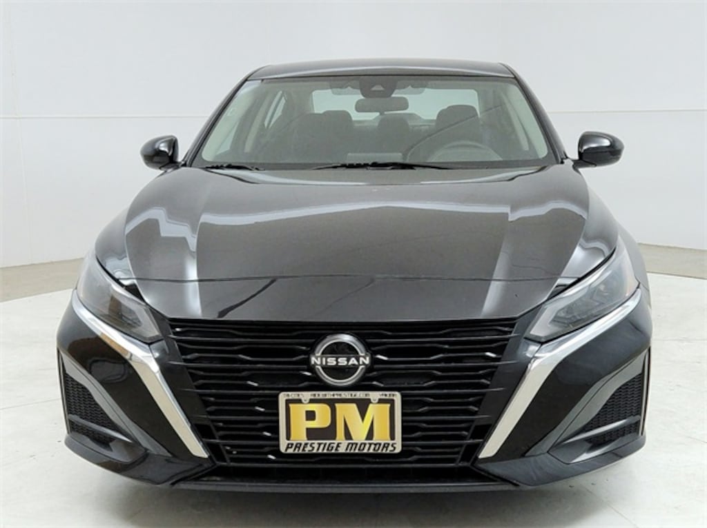 Used 2023 Nissan Altima 2.5 SV Sedan