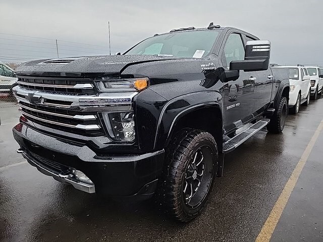 2020 Chevrolet Silverado 3500HD High Country photo 2