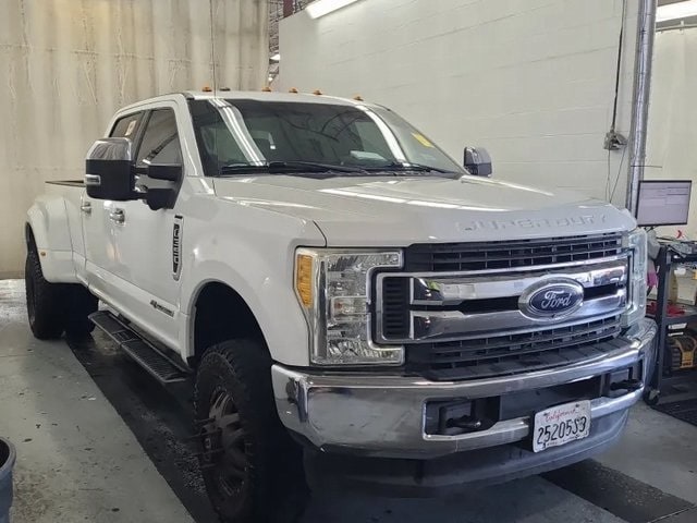 2017 Ford F-350 Super Duty XLT