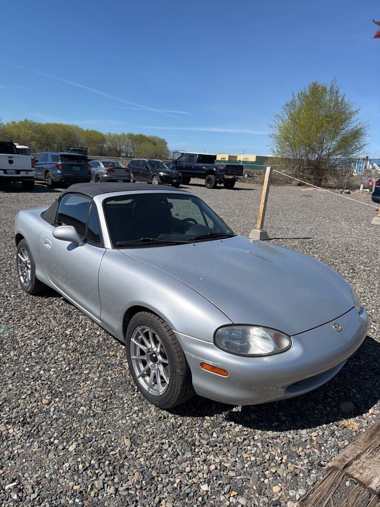1999 Mazda MX-5 Base