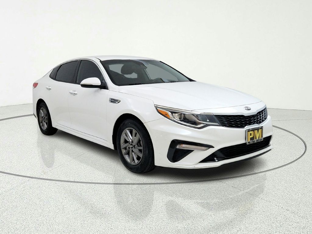 2020 Kia Optima LX AT's photo