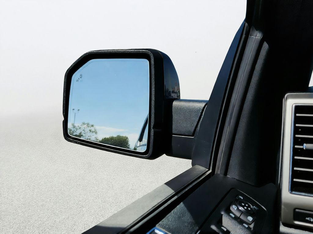 2019 Ford F-150 Lariat - Photo 33