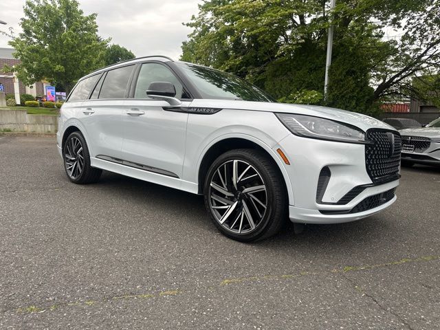 New 2025 Lincoln Aviator For Sale in Bergenfield NJ | VIN