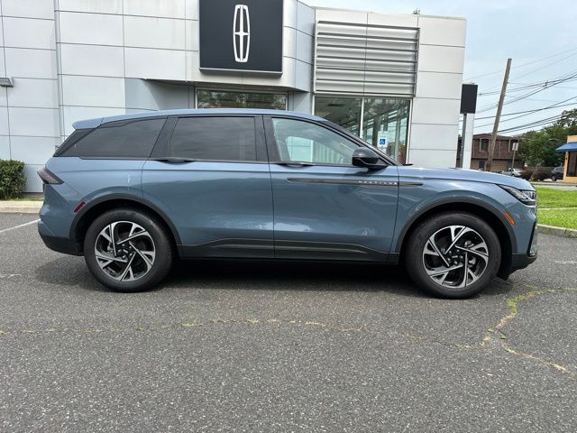 2025 Lincoln Nautilus Premiere - Photo 8