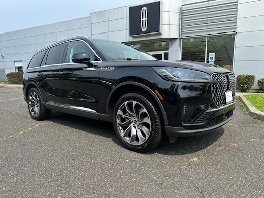 Certified Pre-Owned 2025 Lincoln Aviator